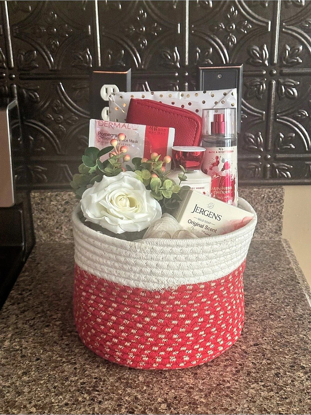 Red & White Bath and Body Gift Basket NWT